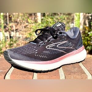 Brooks Women's Glycerin 19 Black Pink Running Shoe Sneaker Size 9 B Medium